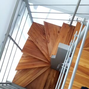escalera 10